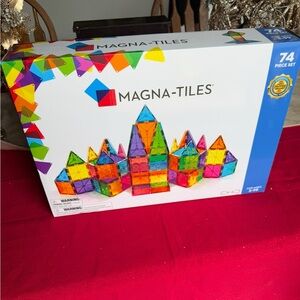 Magna-Tiles Clear Colors 74-Piece Set - New in Box